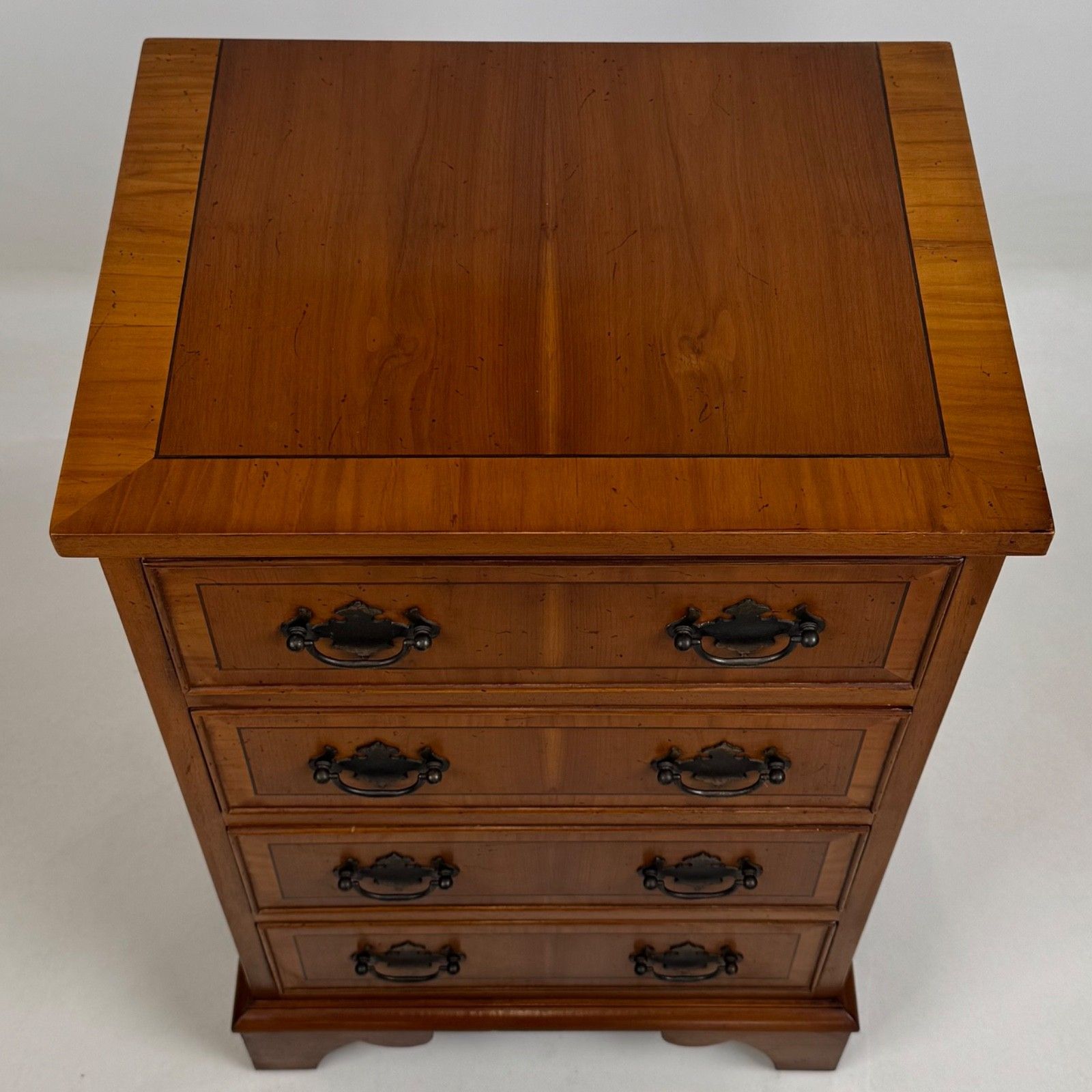 photo furniture Antique 20th Century Small Chest Of Drawers In Yew Wood ( Af 5712 )