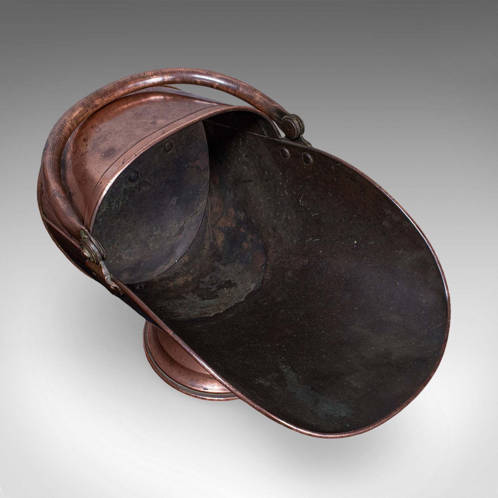 Antique Helmet Fire Bucket, English, Copper Scuttle, Fireside Bin, Victorian photo vinterior