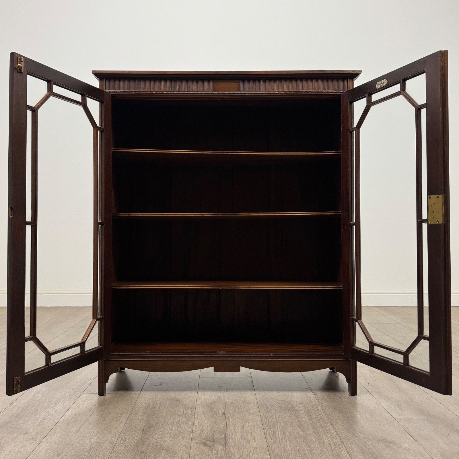 Antique 20th Century Display Cabinet By Warring & Gillows Ltd ( Af 5802 ) photo furniture
