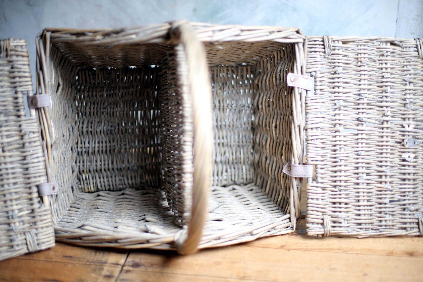 Home Decor Vintage Wicker Picnic Basket Food Hamper With Double Lids photo
