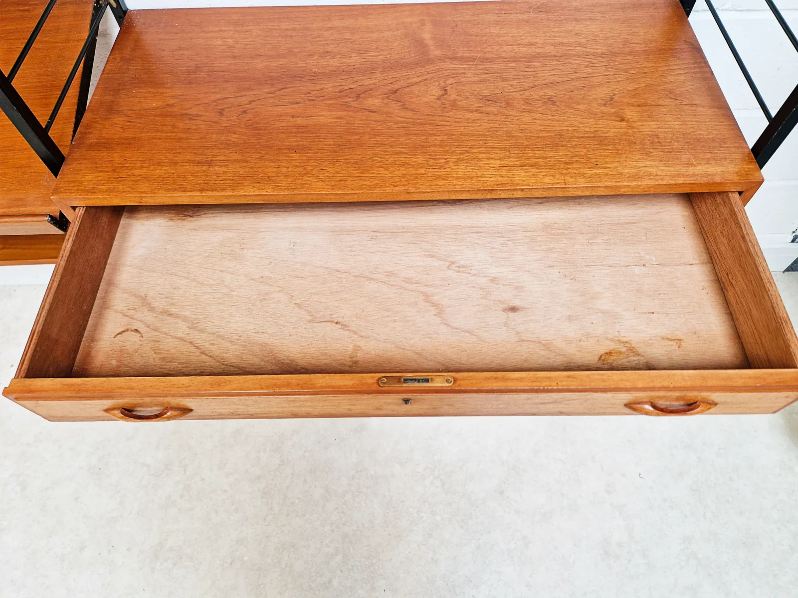photo vintage Staples Ladderax Vintage 1960s Mid Century 3 Bay Danish Design Cabinet Sideboard Shelf System Pg099