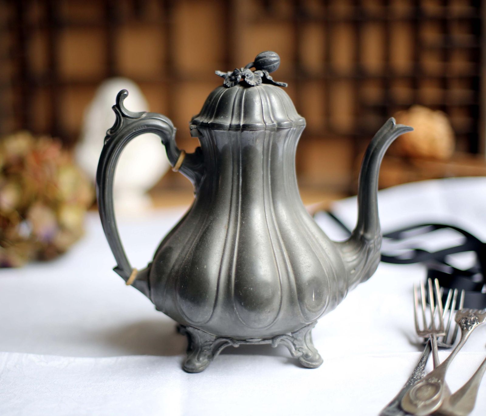Antique Rococo Gadrooned Coffee Pot Pewter Shaw & Fisher Sheffield