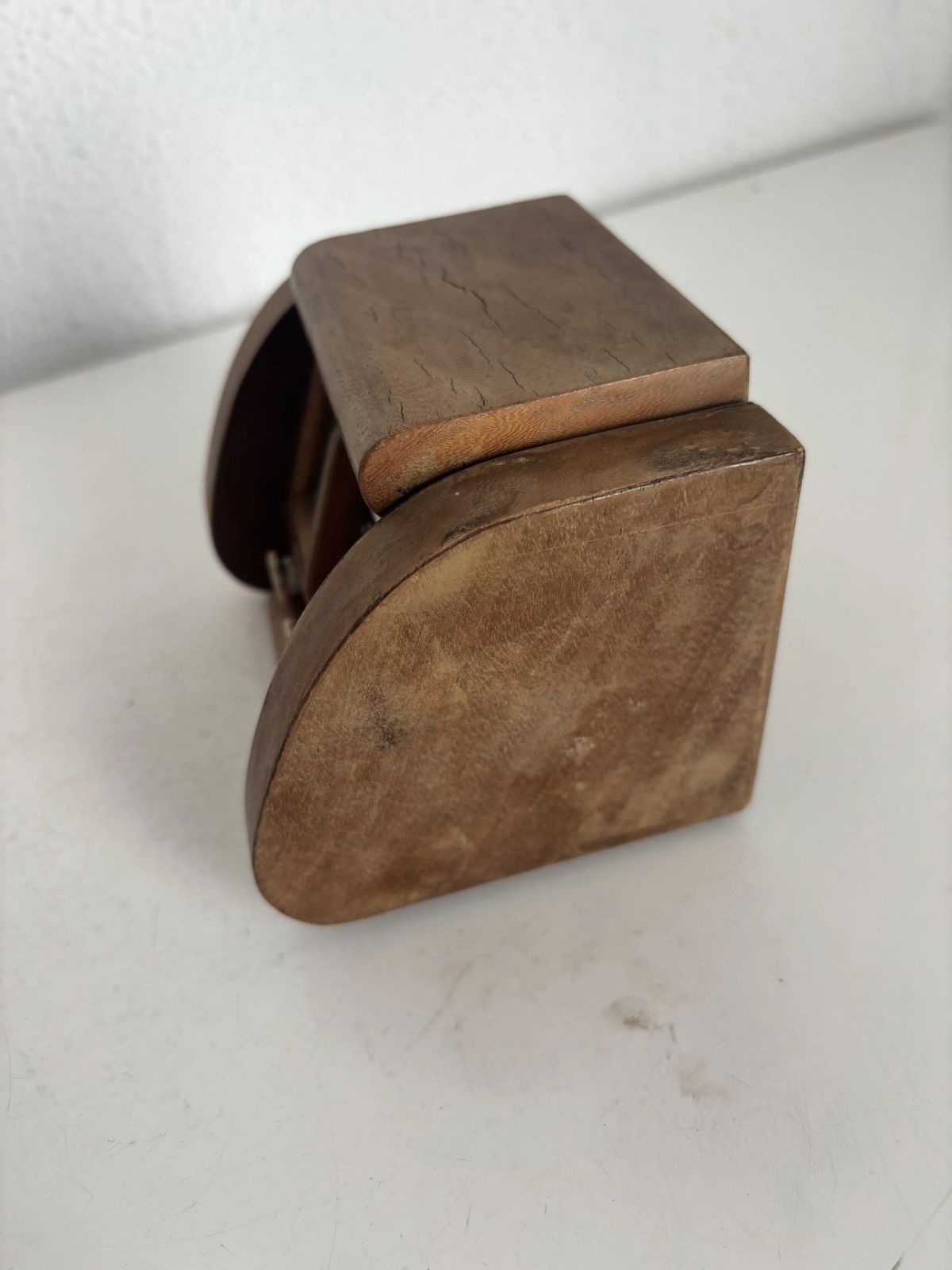 Home Decor Vintage 1950s Cigarette Dispenser With Radio, Bakelite Wood   12 X 10 Cm photo