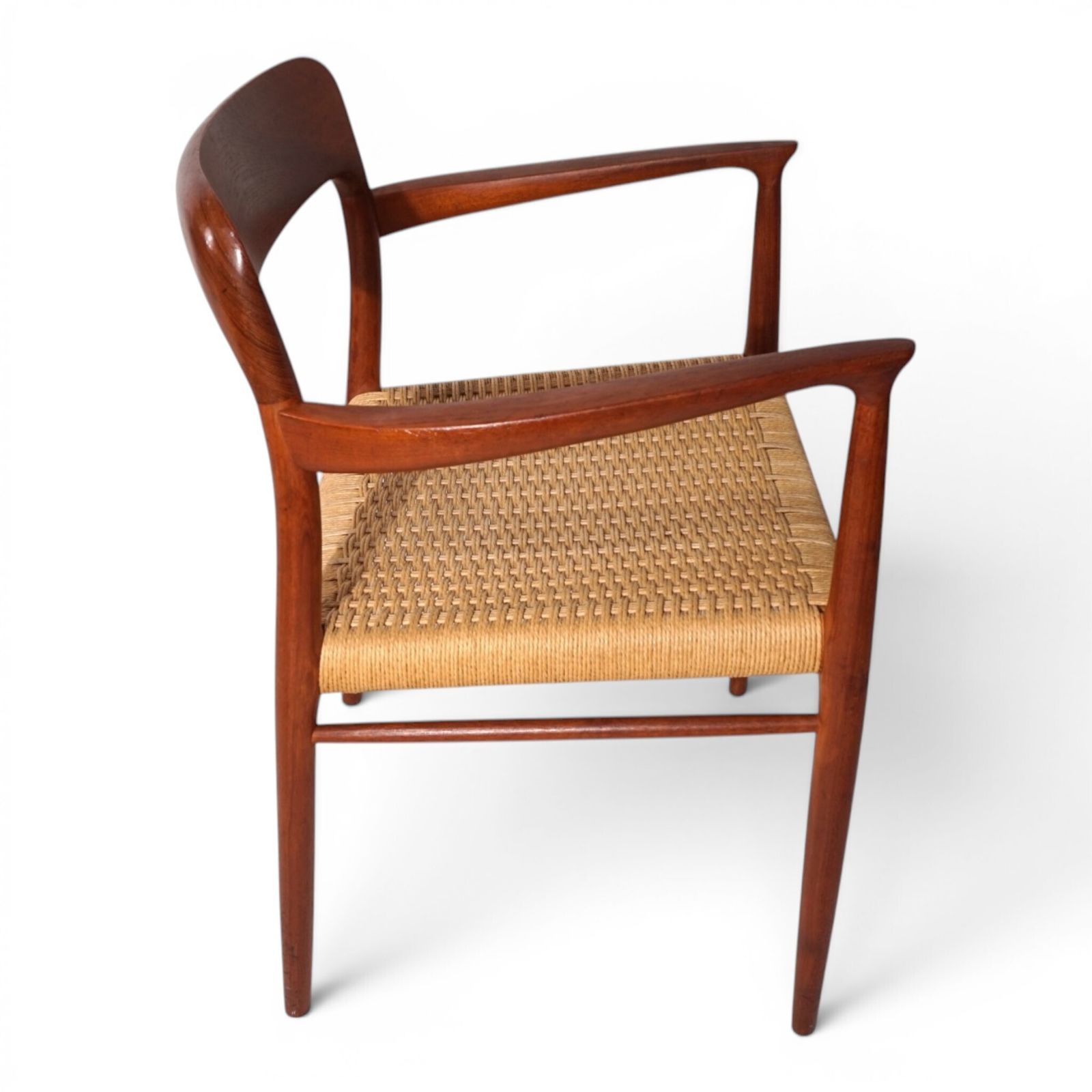 Møller Model 56 teakhouten stoel van Niels Otto Møller voor J.L. Møllers, 1956 photo 1050.0