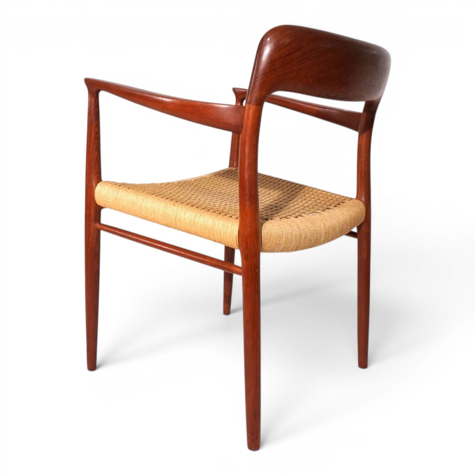 Møller Model 56 teakhouten stoel van Niels Otto Møller voor J.L. Møllers, 1956 photo vinterior