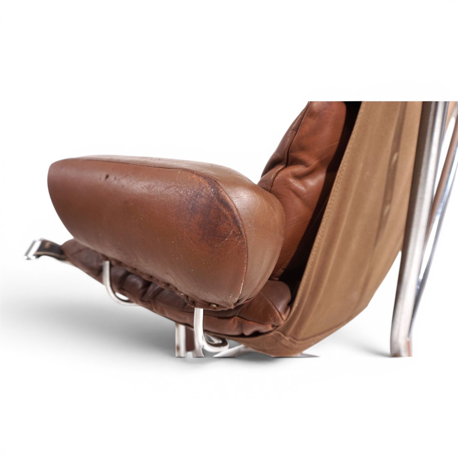 photo vintage Westnofa Wing Leather Armchair By Harald Relling, 1970
