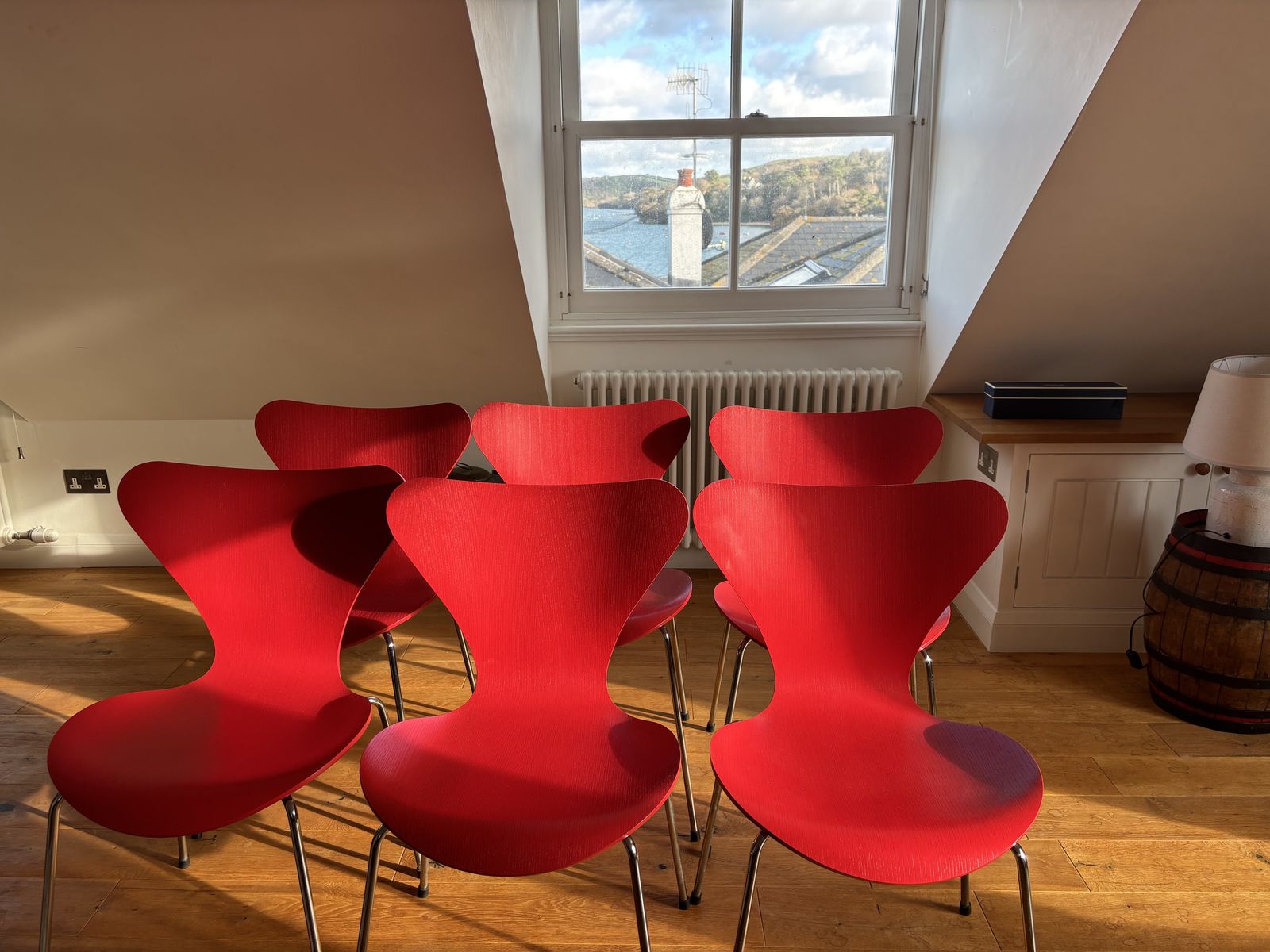 Set Of 6 Red Series 7 Chair By Arne Jacobsen For Fritz Hansen