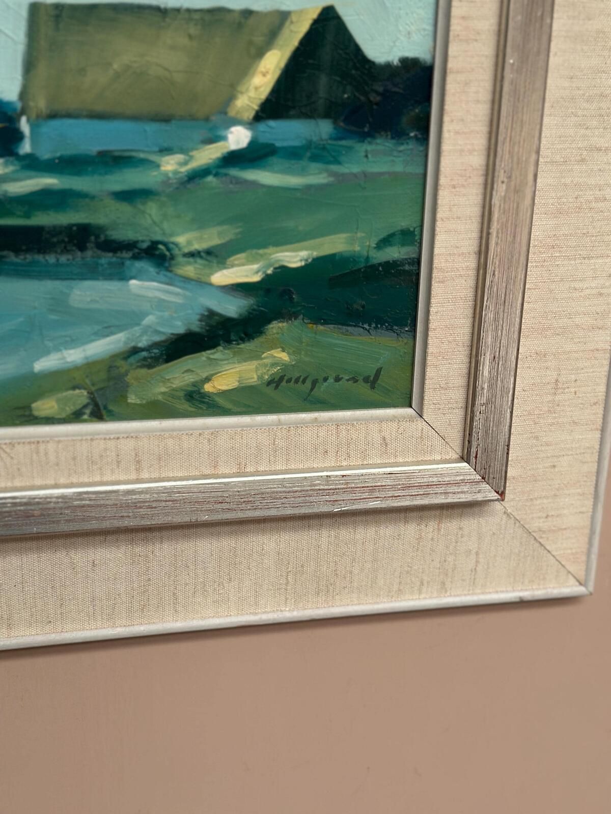 photo buy Original Swedish Oil On Canvas – “Farm By The Lake” By Bengt Hillgrund – Vintage & Framed – 58 × 51 Cm (22.8" × 20.1")