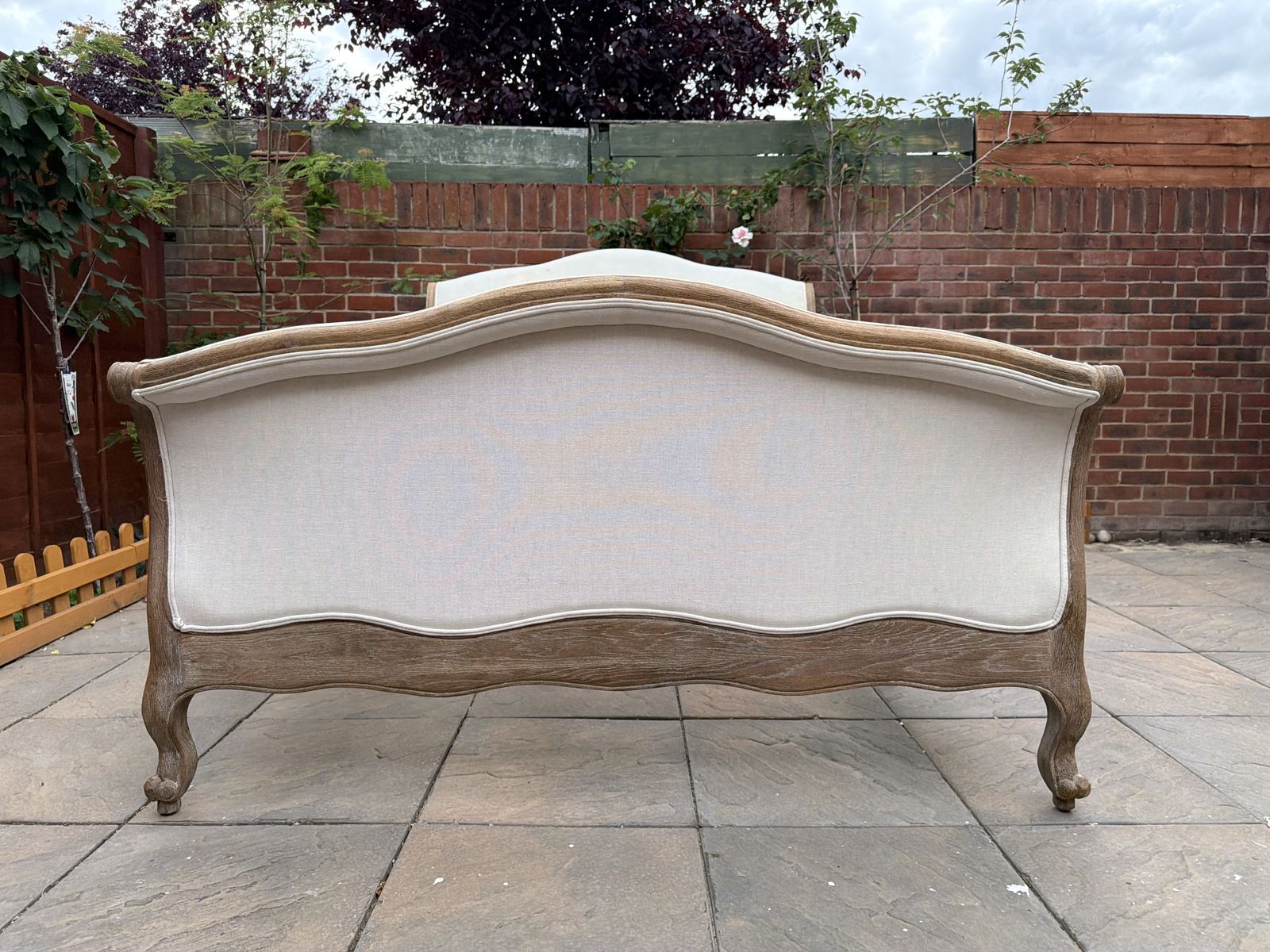 650.0 Stunning Loaf Antoinette French Sleigh Upholstered Solid Oak Double Size Bed Frame   Rrp £1,395 photo