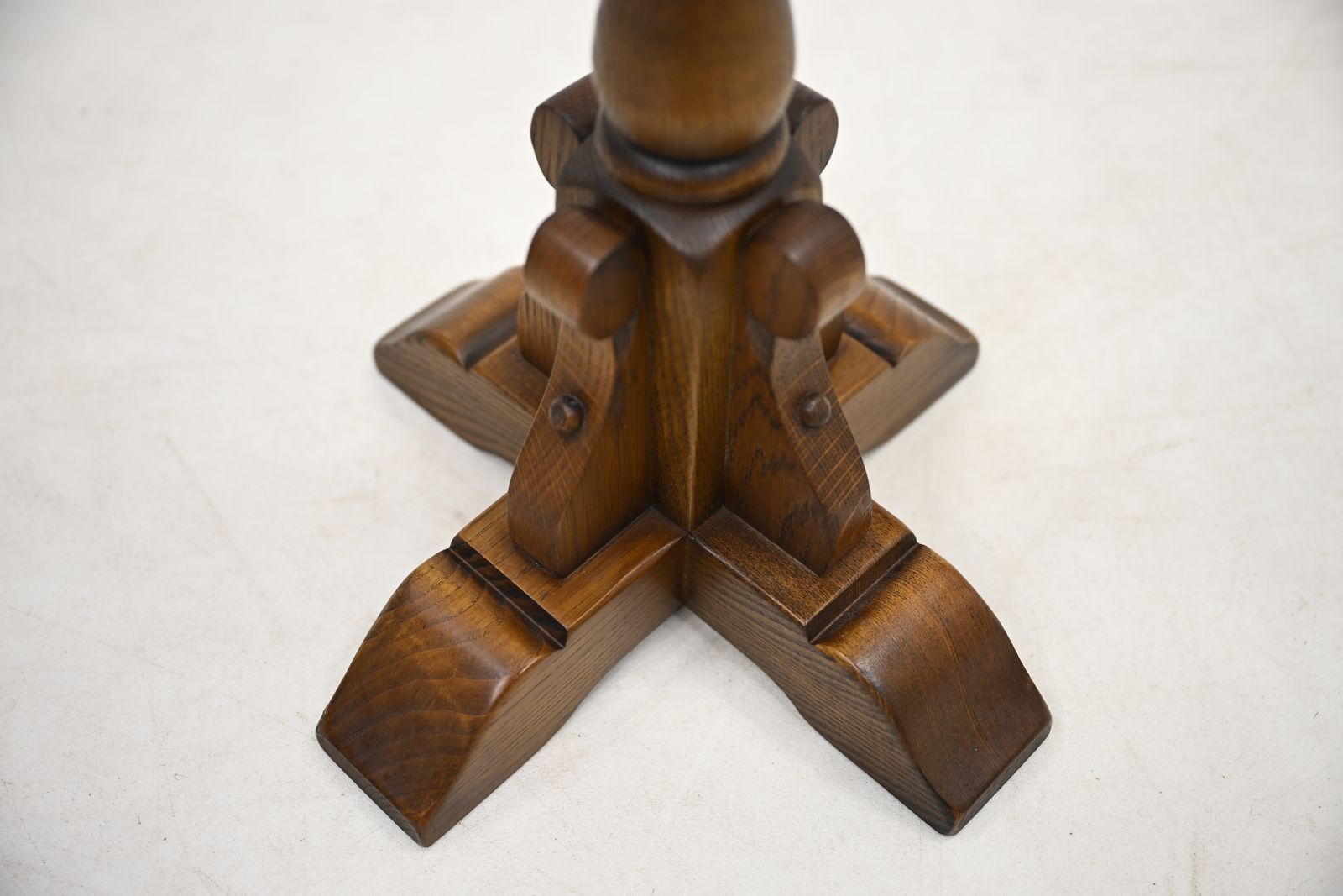 327.0 Old Charm Plant Stand Oak Light Oak Finish Model 2164 Free Nationwide Delivery photo