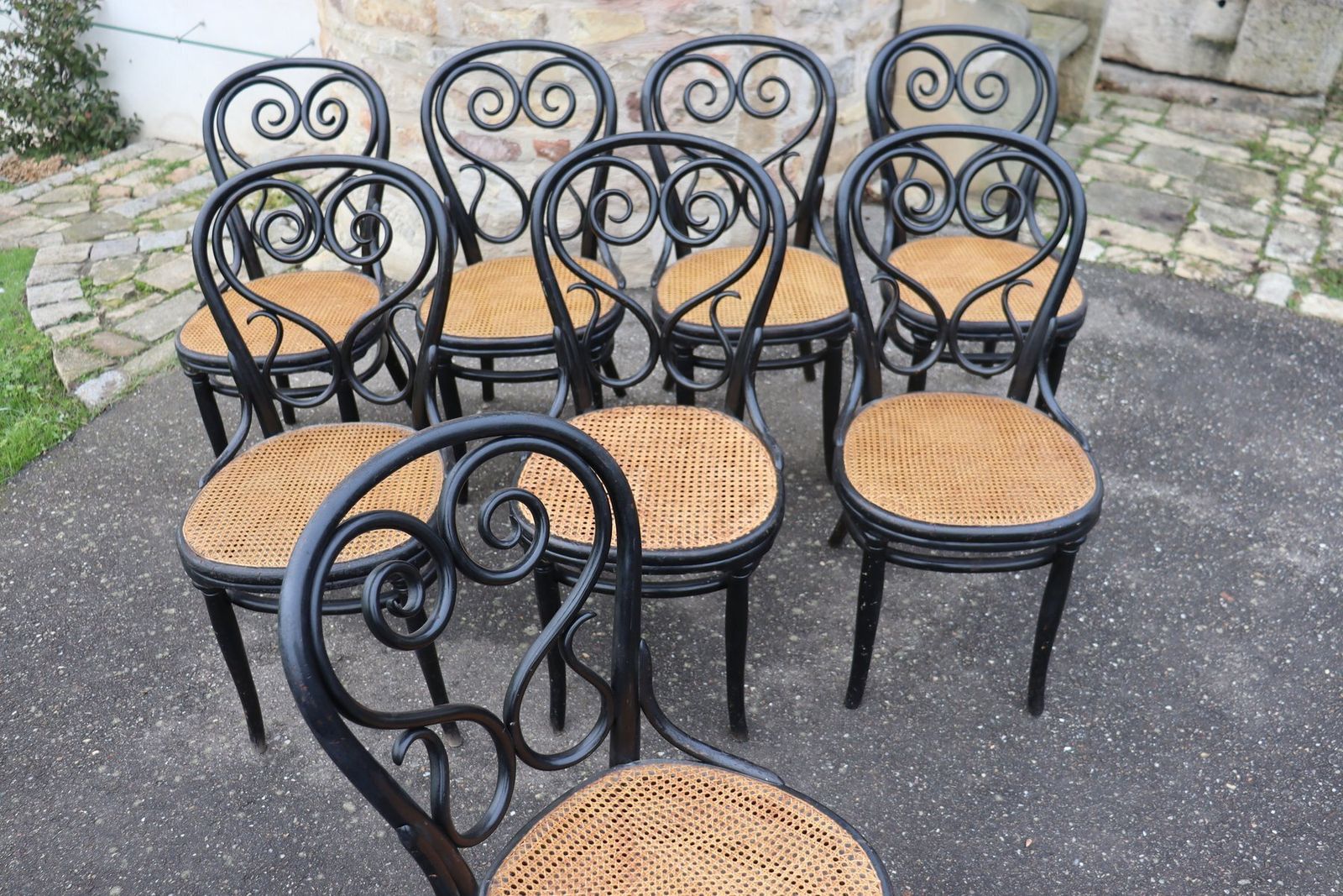 Model No. 4 Café Chairs By Michael Thonet For Gebrüder Thonet, 1880s, Set Of 8 photo for sale