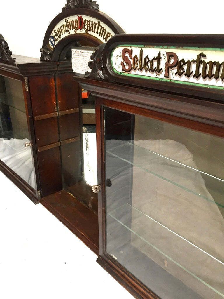 photo vintage Antique Wooden & Glazed Large Apothecary Chemists Shop Dispensing Cabinet C.1910