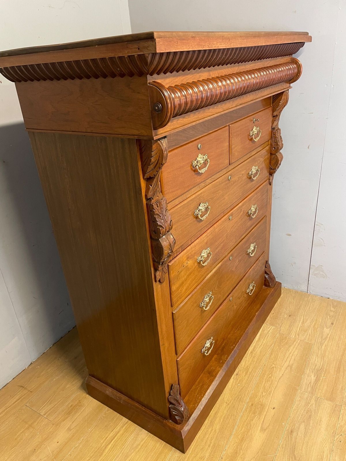 695.0 C19th Superb Quality Rare Country House Walnut Scottish Chest Of Drawers photo