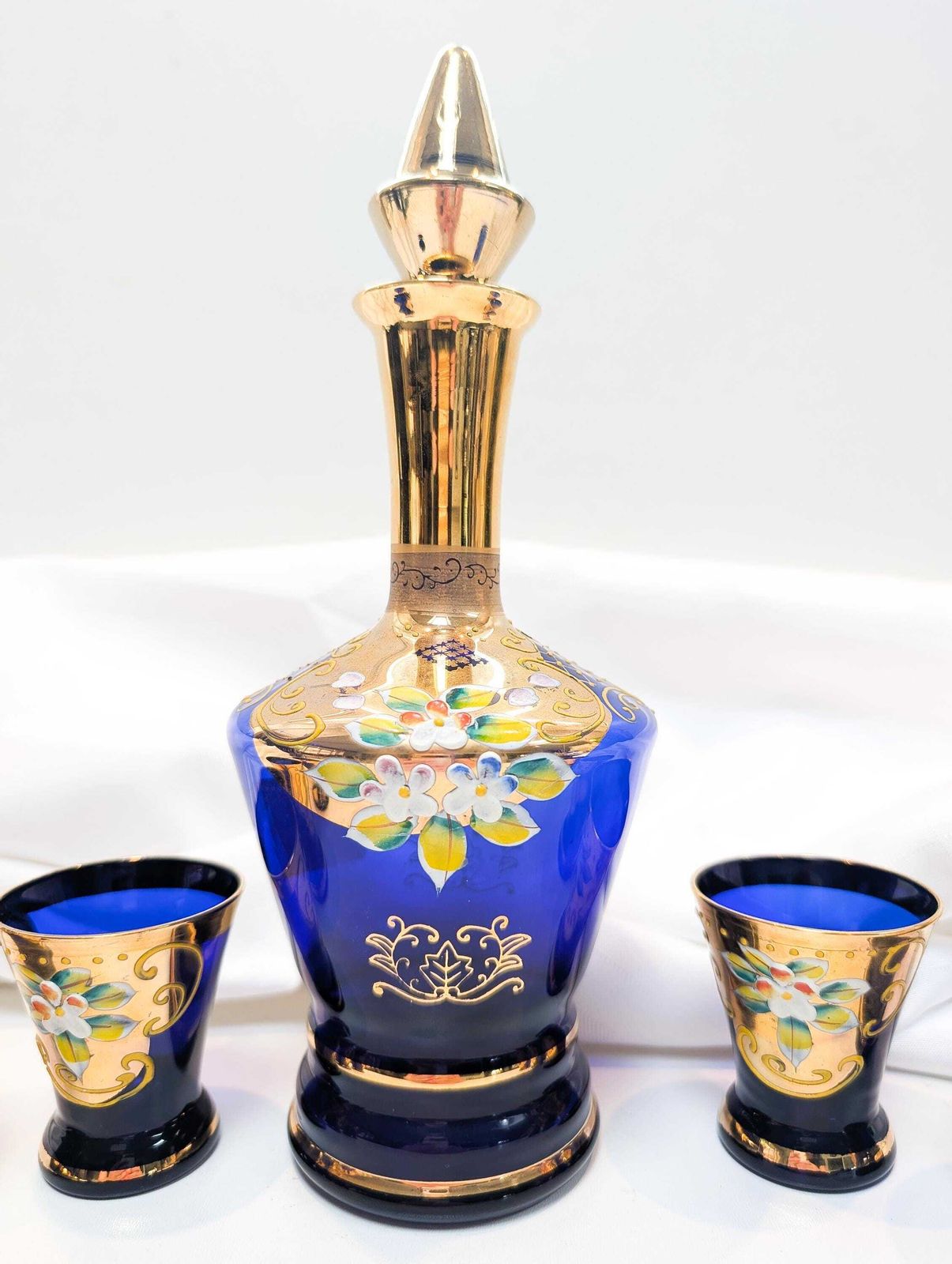 Murano Mid Century Cobalt Blue Glass Decanter And Six Liqueur/Shot Glasses. All Pieces Feature 24 Karat Gold Decoration And Hand Painted. photo for sale