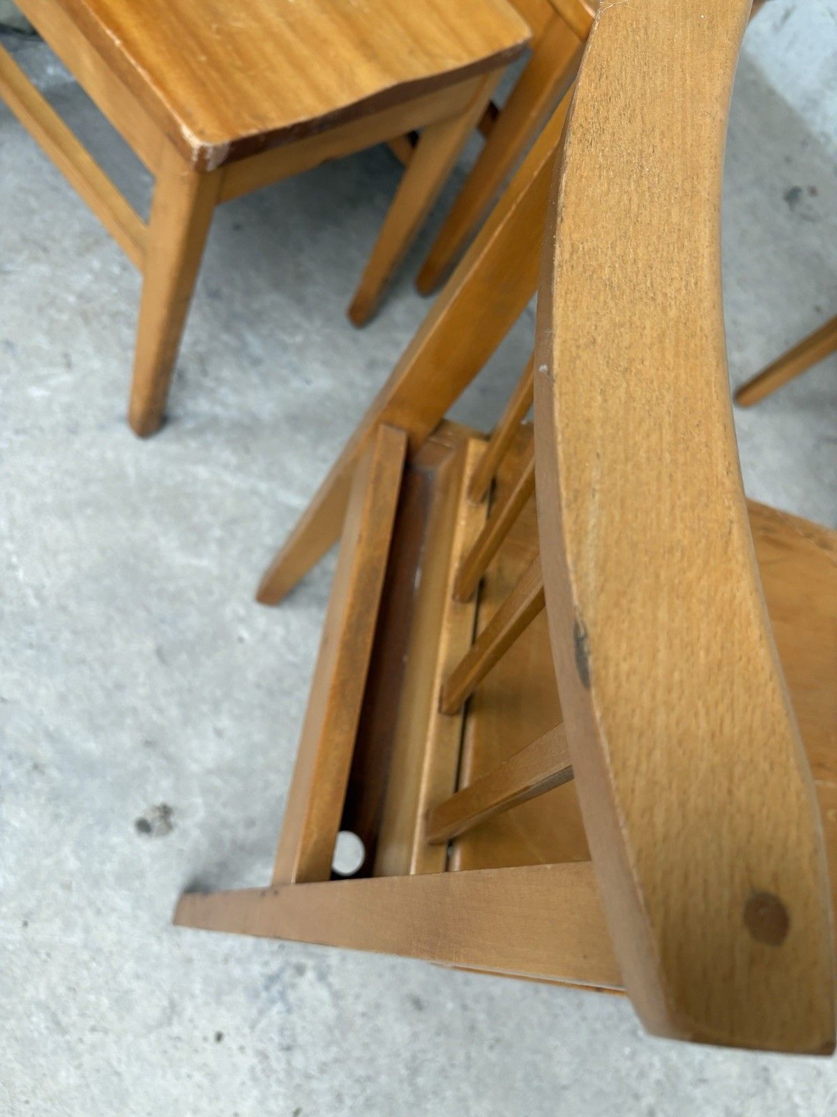 photo vinterior Vtg Mid Century Set Of 4 Solid Beech Church Dining Chairs Scandi Danish R1199