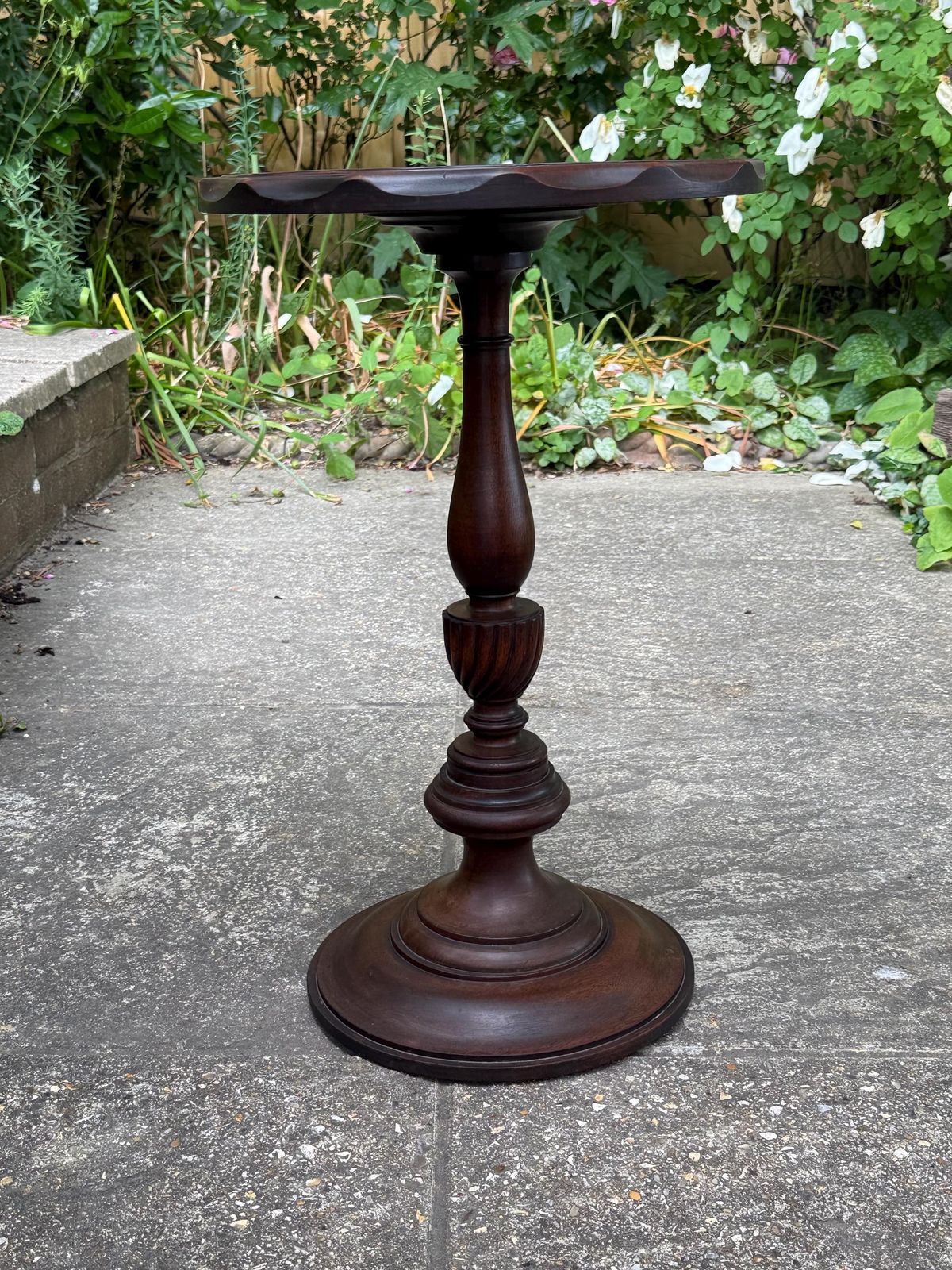 photo vintage Vintage 1900s Mahogany Wine Table Georgian Revival Plant Stand Side Table