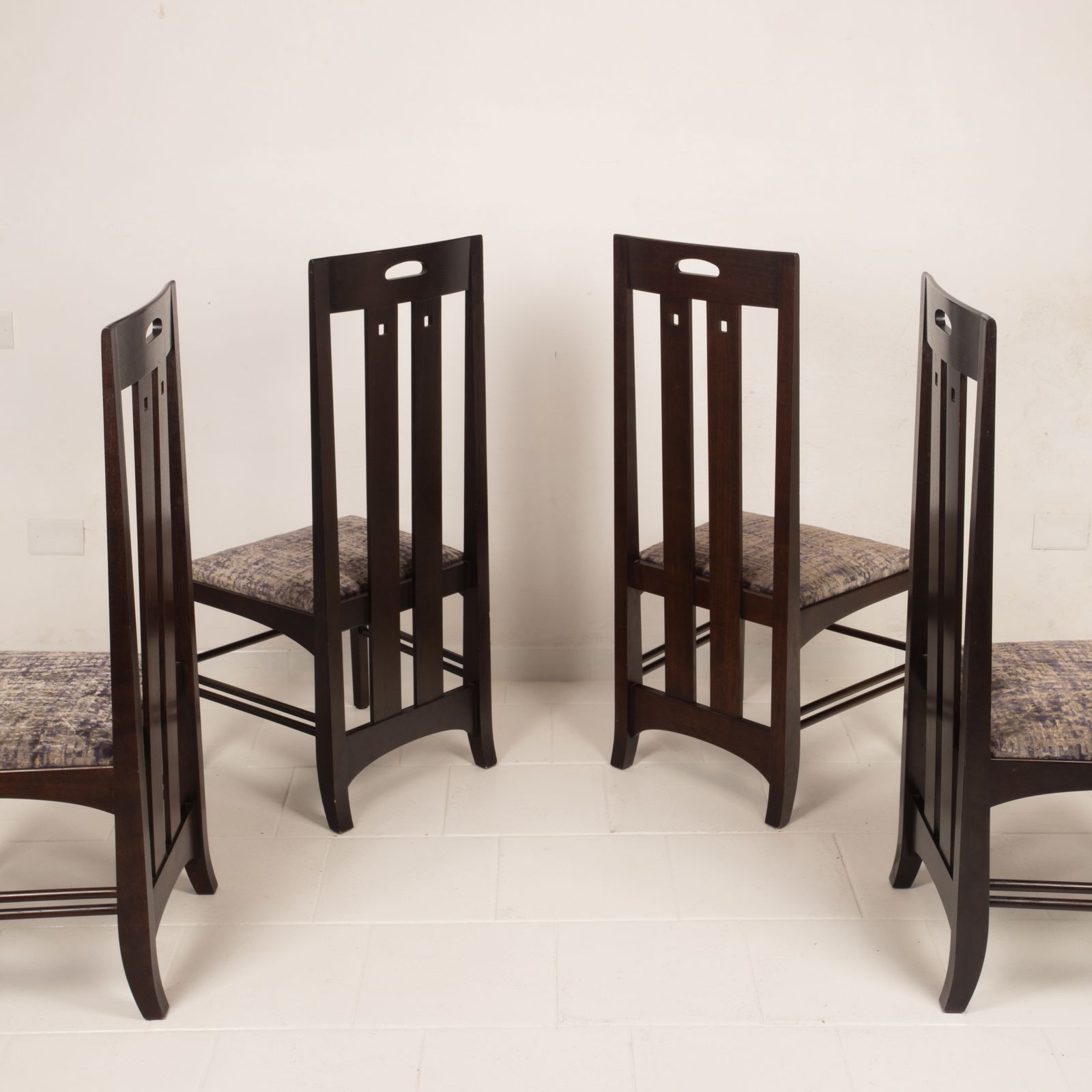 photo vinterior 306 Ingram Low Chairs By Charles Rennie Mackintosh For Cassina