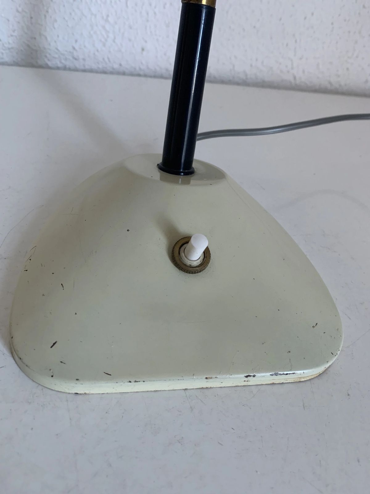 Vintage 1950s Children's Desk/Bedside Lamp, Cream And Gold   23 Cm photo vinterior