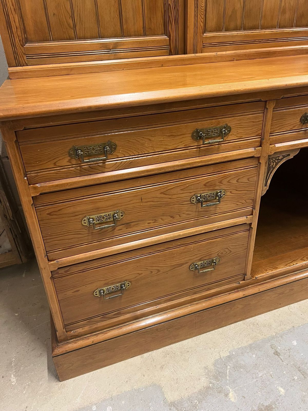 Magnificent Victorian Pitch Pine Housekeepers Dresser photo vintage