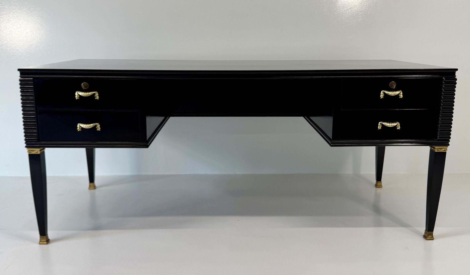 Art Deco Black And Brass Desk, 'Permanente Mobili Cantù', Paolo Buffa, 1950s photo vinterior