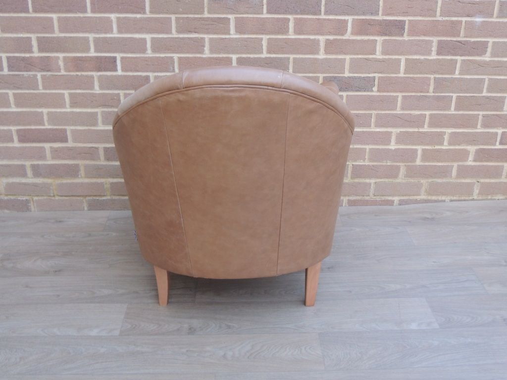Chesterfield Leather Tub Armchair photo 350.0