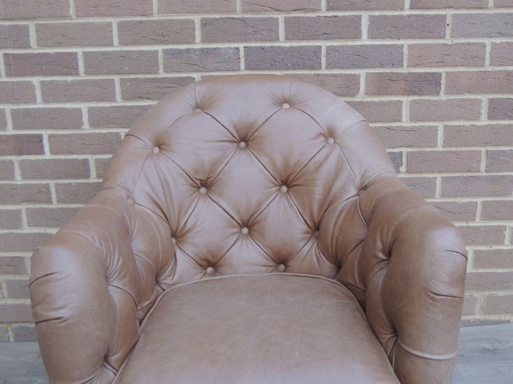 photo furniture Chesterfield Leather Tub Armchair