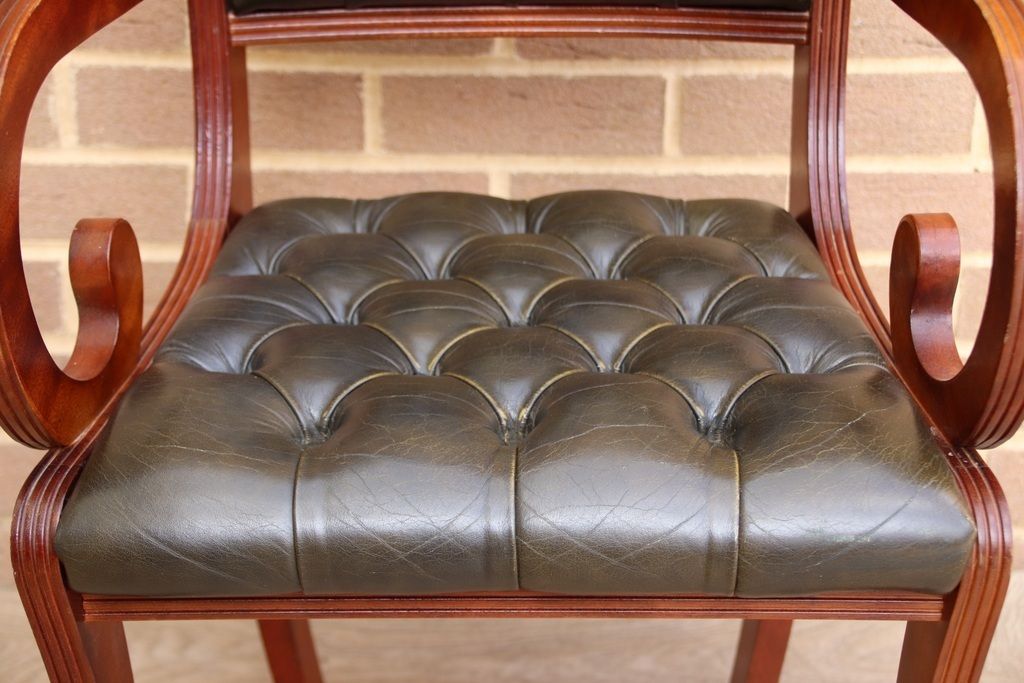 photo furniture Beresford And Hicks Chesterfield Desk Chair