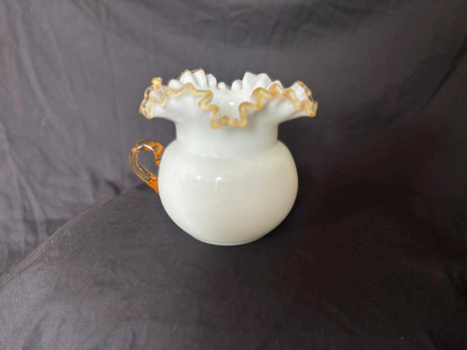 Antique Victorian Steven & Williams Milk Glass Uranium Ruffle Vase Uv Glowing photo vinterior