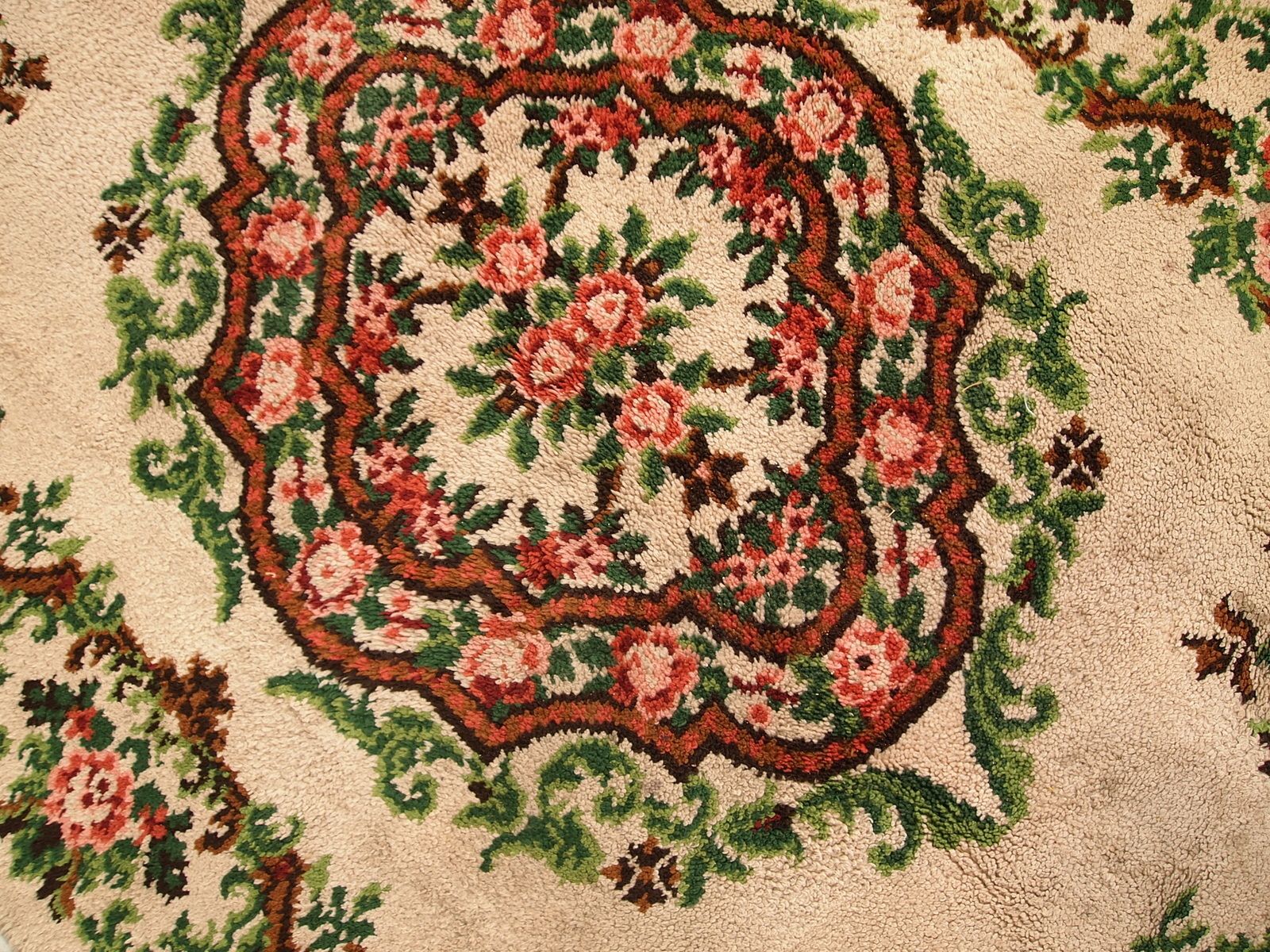 Textiles Vintage Belgian Savonnerie Wool Rug With Floral Medallion — 6'5" × 9'8" — 1960s photo