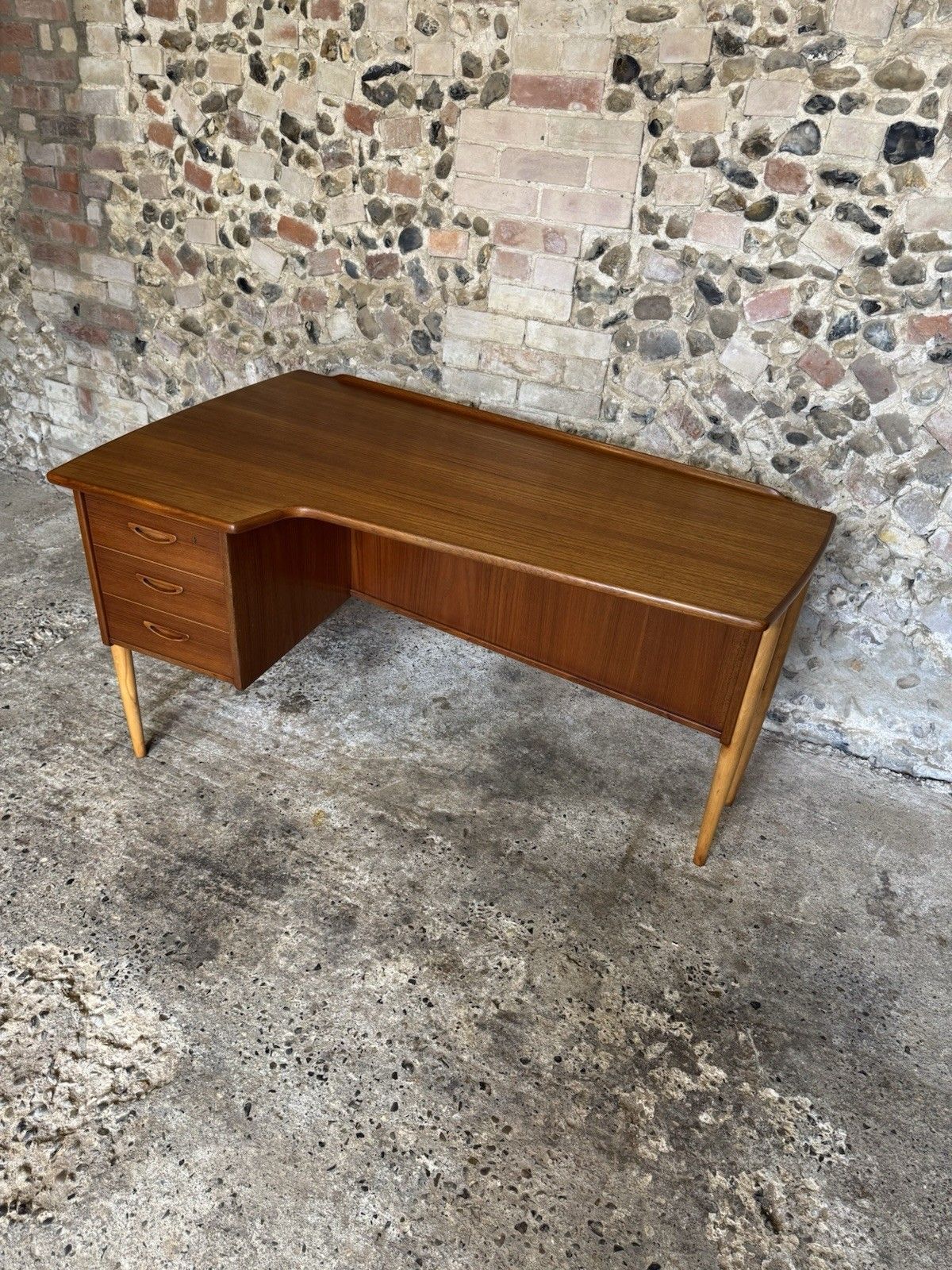 🚛 Vintage Mid Century Teak Boomerang Desk By Gőran Strand Scandinavian Design photo furniture