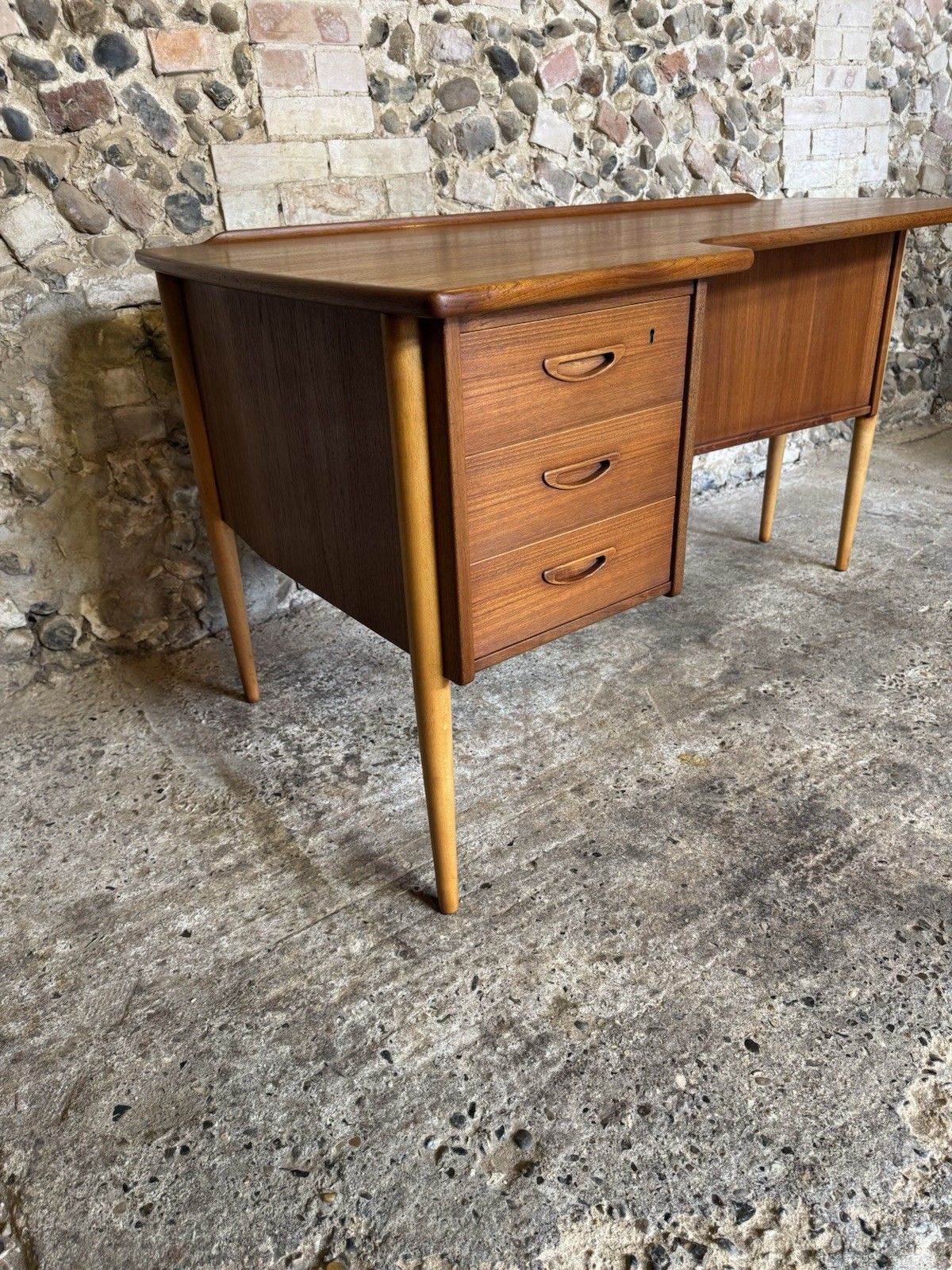 🚛 Vintage Mid Century Teak Boomerang Desk By Gőran Strand Scandinavian Design photo Furniture