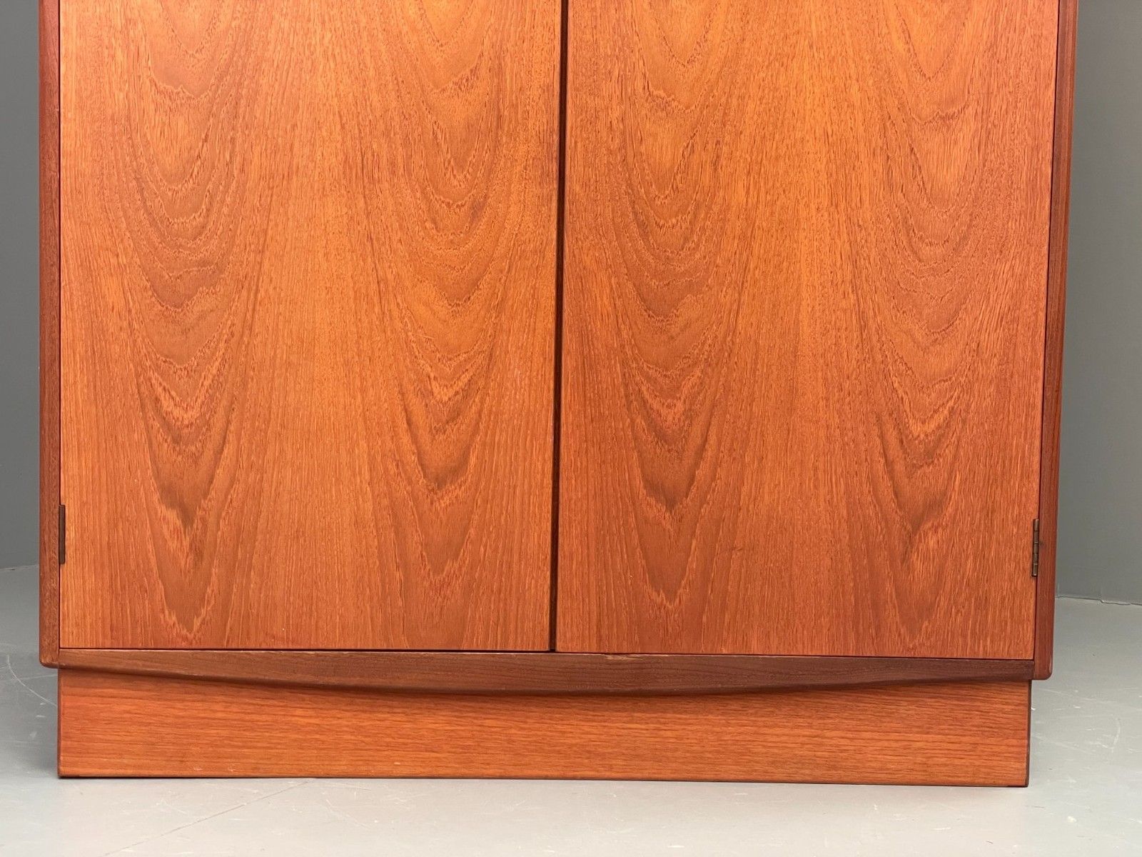 photo furniture Vintage G Plan Teak Wardrobe Clothes Rail Shelves Mid Century Eb12206