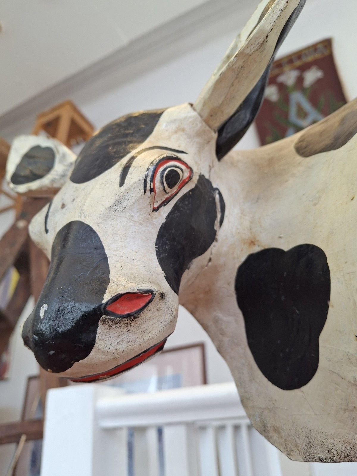 Early 20th Century Hand Carved & Painted Dutch Friesian Cow Folk Art Model. photo vinterior