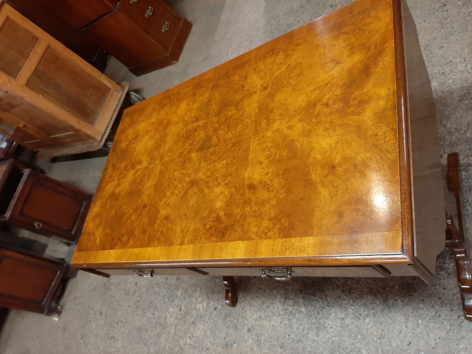 Lovely Art Deco Burr Walnut Desk In Very Good Condition photo for sale
