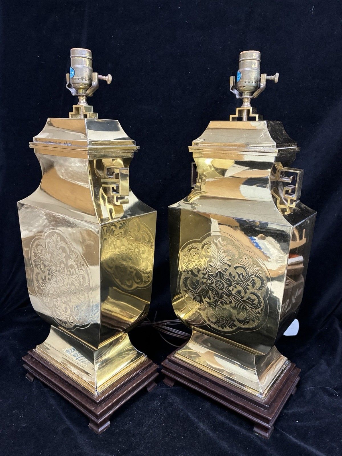 Pair Of Large Table Lamps Hollywood Regency Oriental Pagoda Brass On Wood Plinth photo Lighting