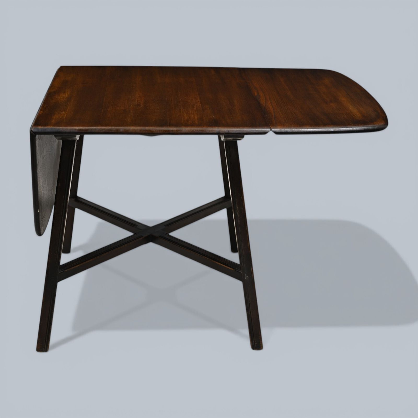 photo vinterior Ercol Drop Leaf Dining/Kitchen Table Seats Up To 6 Dark Finish Free Uk Delivery