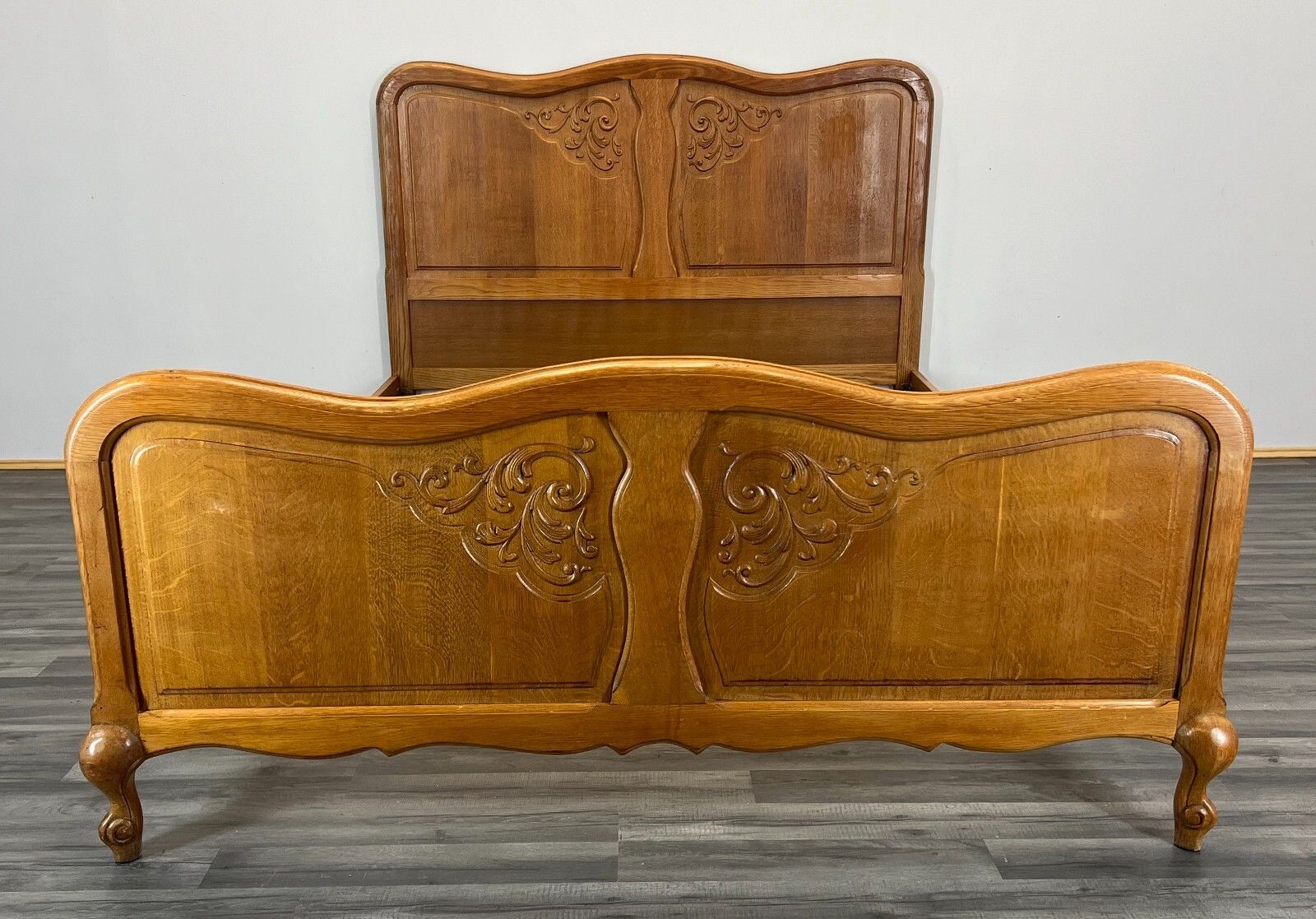 Bed Vintage French Louis XVI Oak Double Bed Frame Carved Headboard Lot 2964