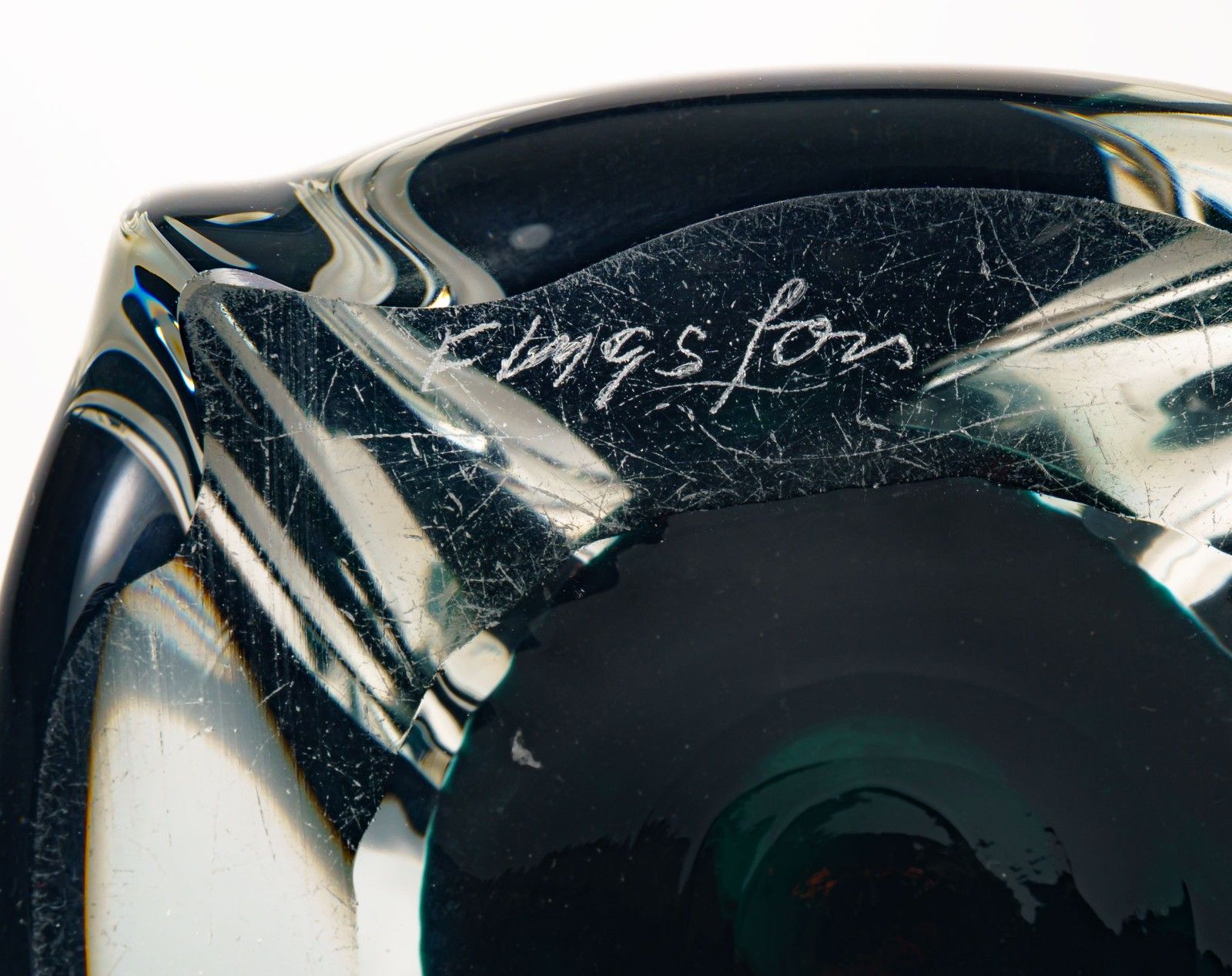 Vintage 1960s Swedish Flygsfors Emerald Green Twisted Glass Table Lamp – Signed photo for sale