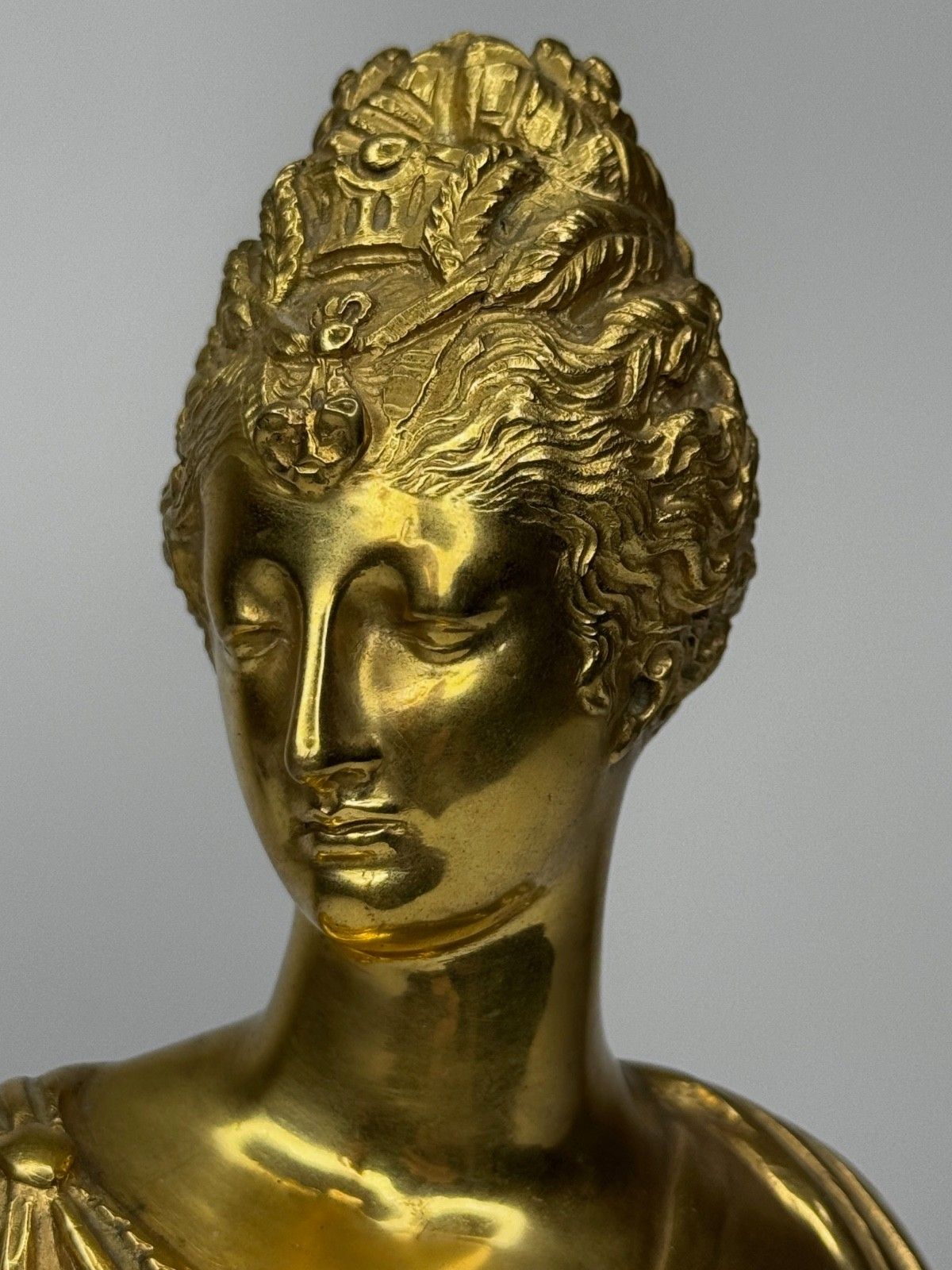 photo for sale 19th Century Parisian Bronze Bust Sculpture Of Marie Antoinette In The Manner Of Mathurin Moreau