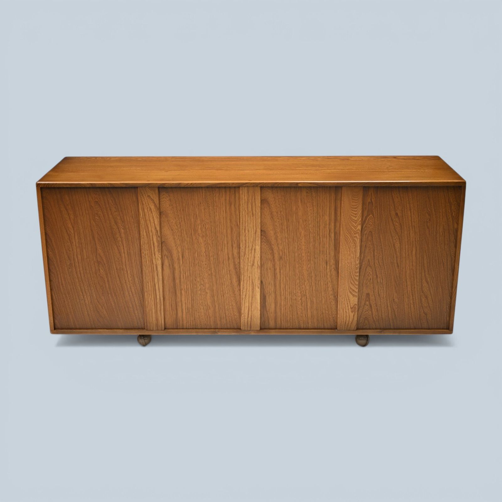 Ercol Windsor Sideboard Model Number 455 Golden Dawn Finish Free* Uk Delivery photo 627.0