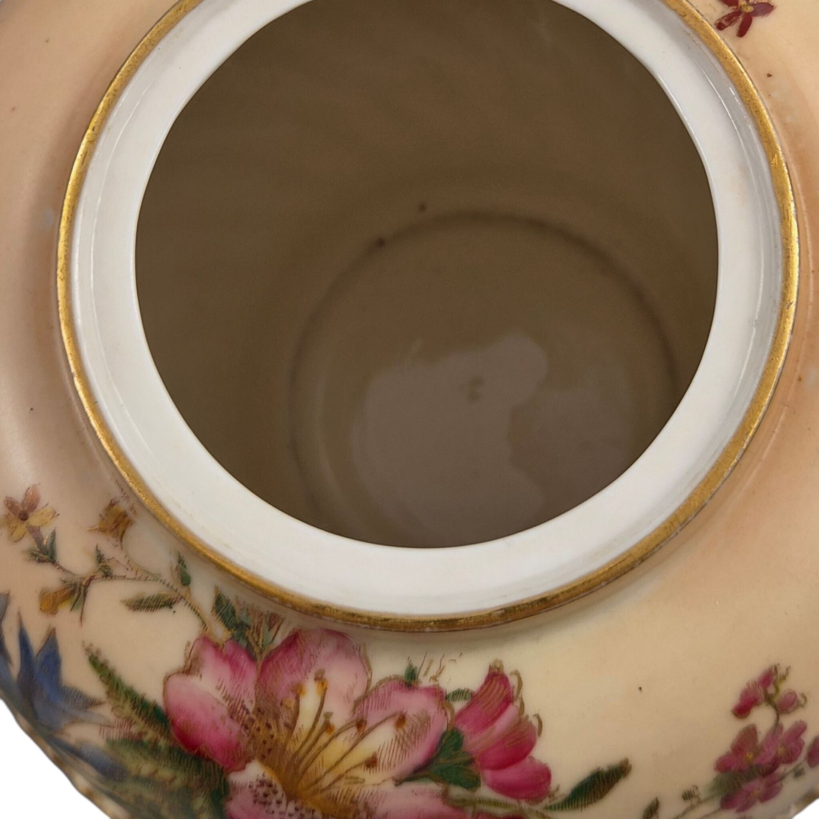 photo furniture Royal Worcester Blush Ivory Pot Pourri Jar And Cover, England, 1903