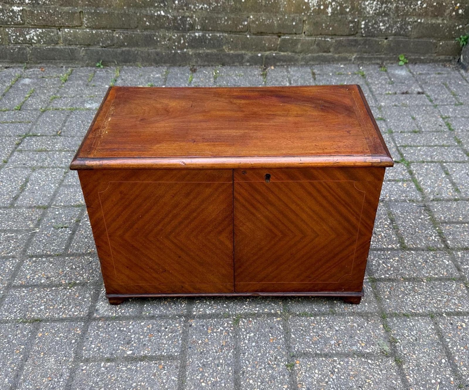 Antique Victorian Mahogany Veneered Tea Caddy / Document Box – 19th Century (55cm W X 37cm H X 33cm D)
