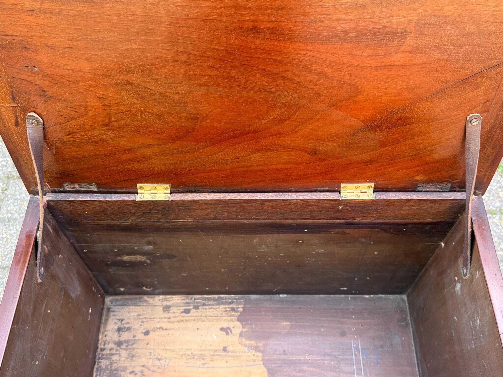 Furniture Antique Victorian Mahogany Veneered Tea Caddy / Document Box – 19th Century (55cm W X 37cm H X 33cm D) photo