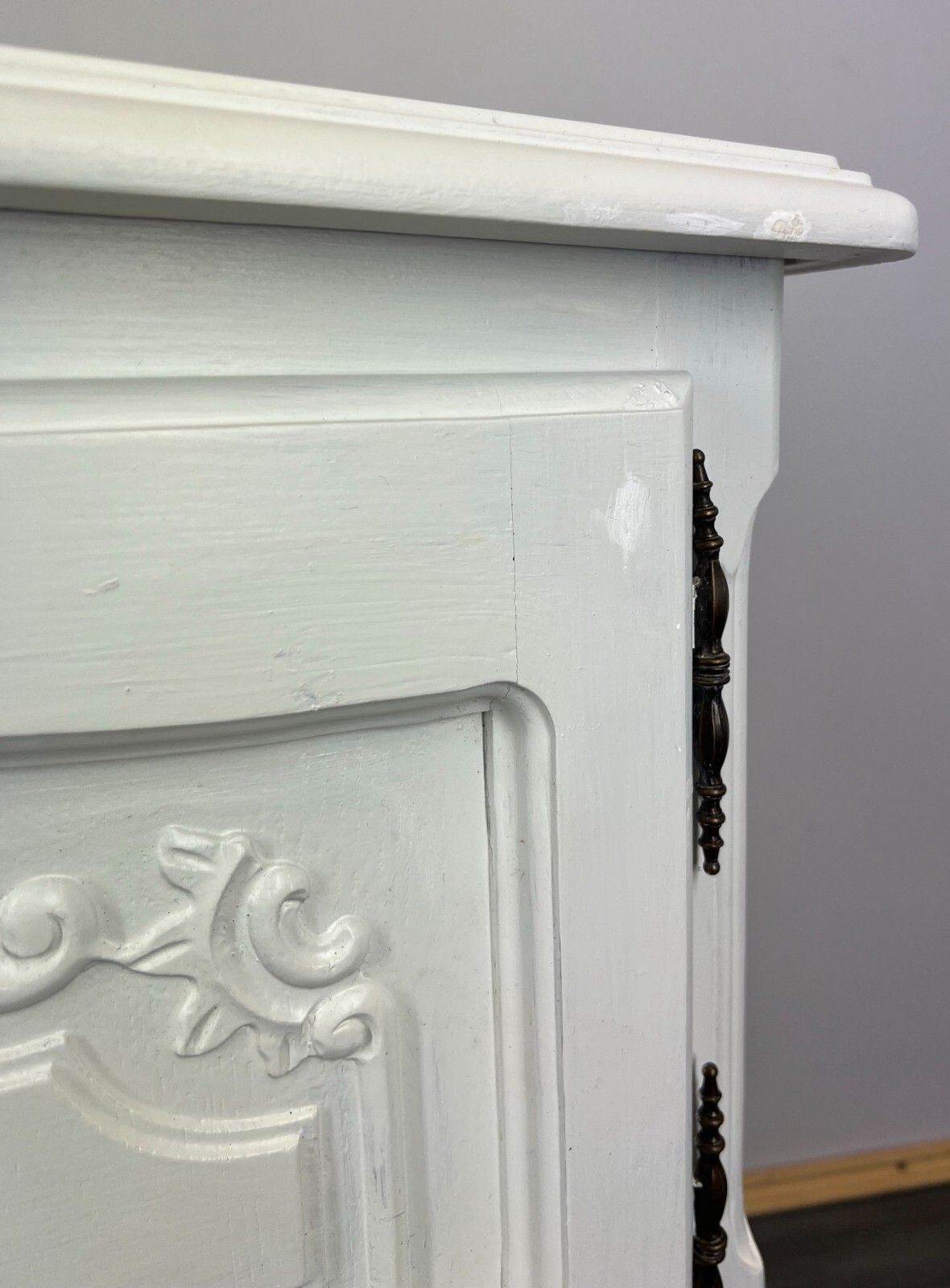 Pair Of Bedside Tables Antique French Style Shabby Chic Carved Cabinets Lot 2986 photo vintage