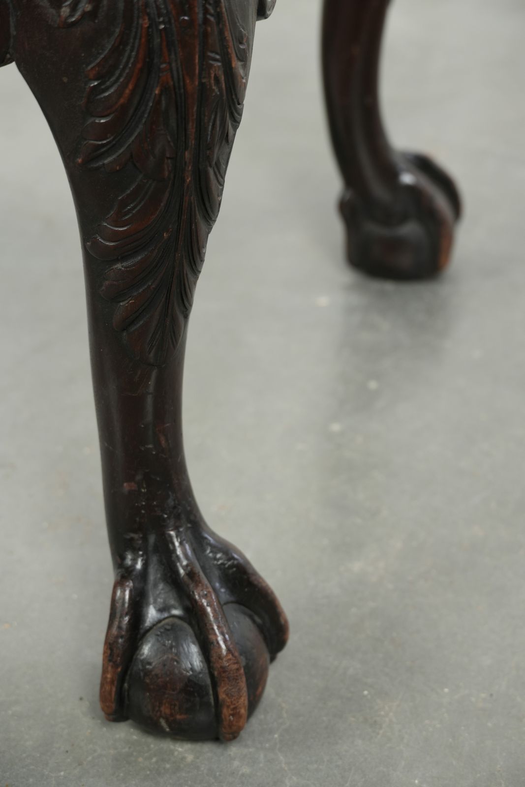 518.0 Antique Dutch Seat/Ottoman From The 18th Century With Velvet Fabric, Beautiful Wood Carving, And Claw Feet. photo