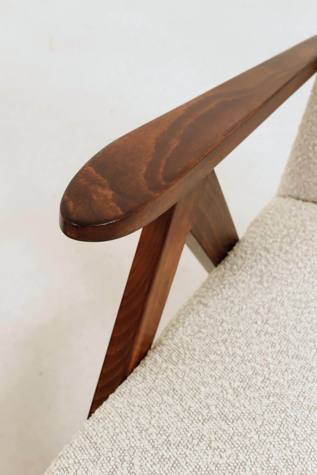 photo buy Pair Lounge Chairs Vintage Design Off White Bouclè Fabric Dark Beech Wood Classic Style