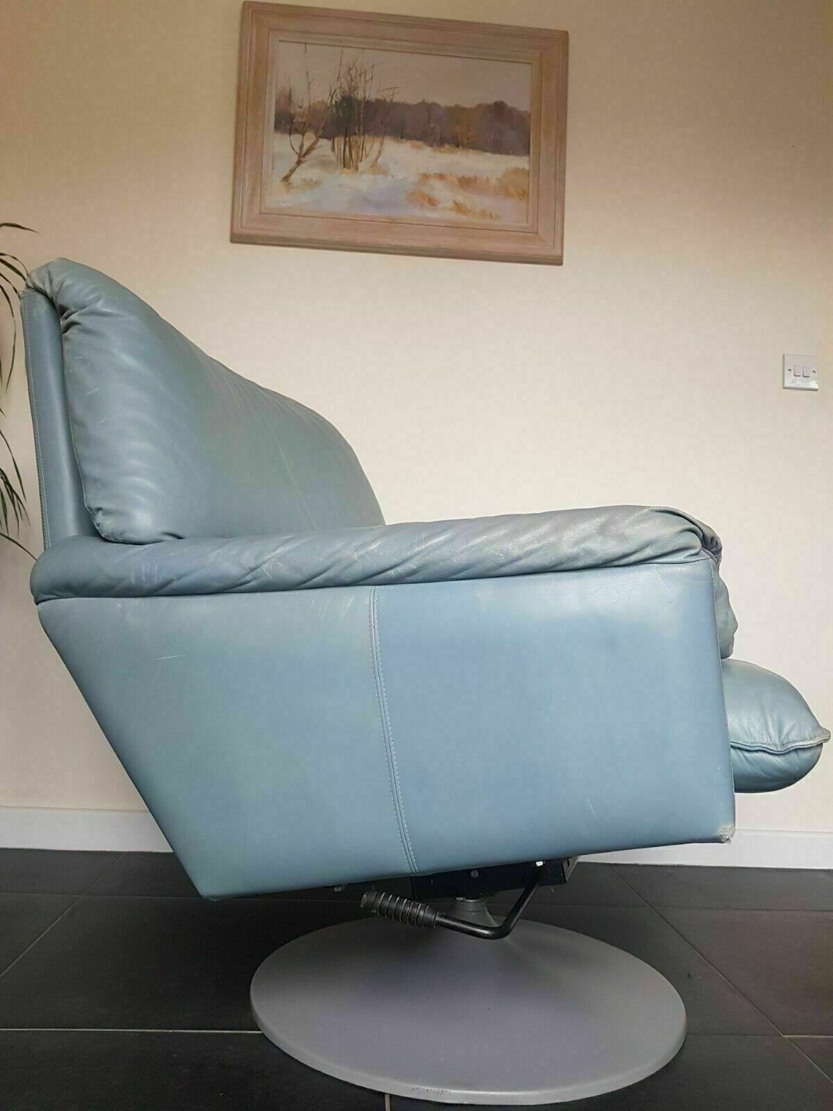 Furniture Mid Century Leather Swivel Armchair By Alex Hentoven For Leolux photo