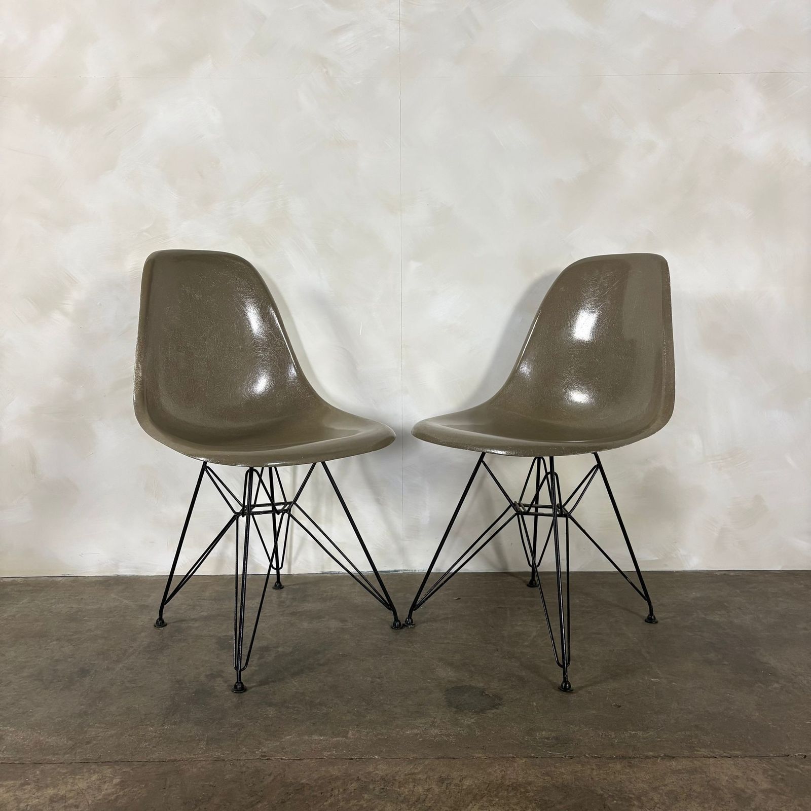 Pair Of Dsr Dining Chairs Charles & Ray Eames 1960s Mid Century Retro Mcm photo Furniture