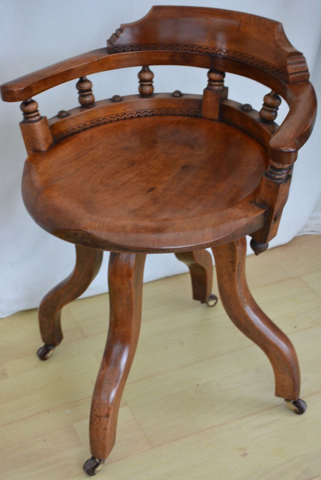 Aesthetic Movement Walnut Swivelling Office Chair In Good Condition photo furniture