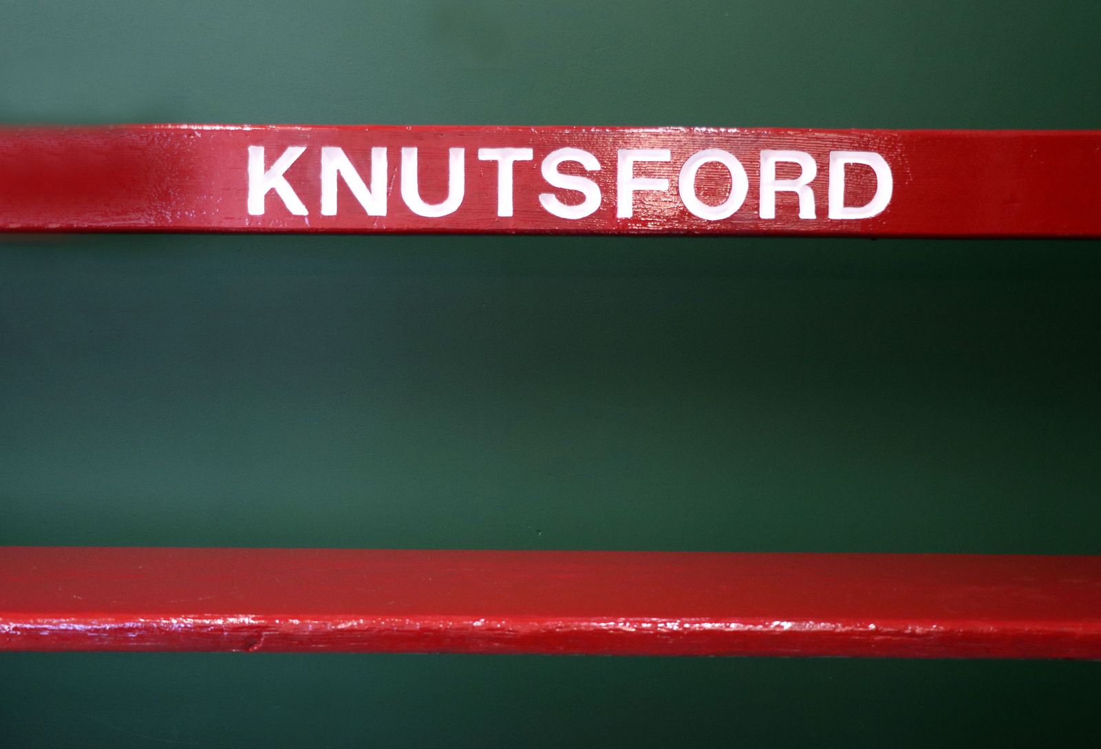 A Lovely Red Painted Wooden Bench Later Inscribed With Knutsford. photo 495.0